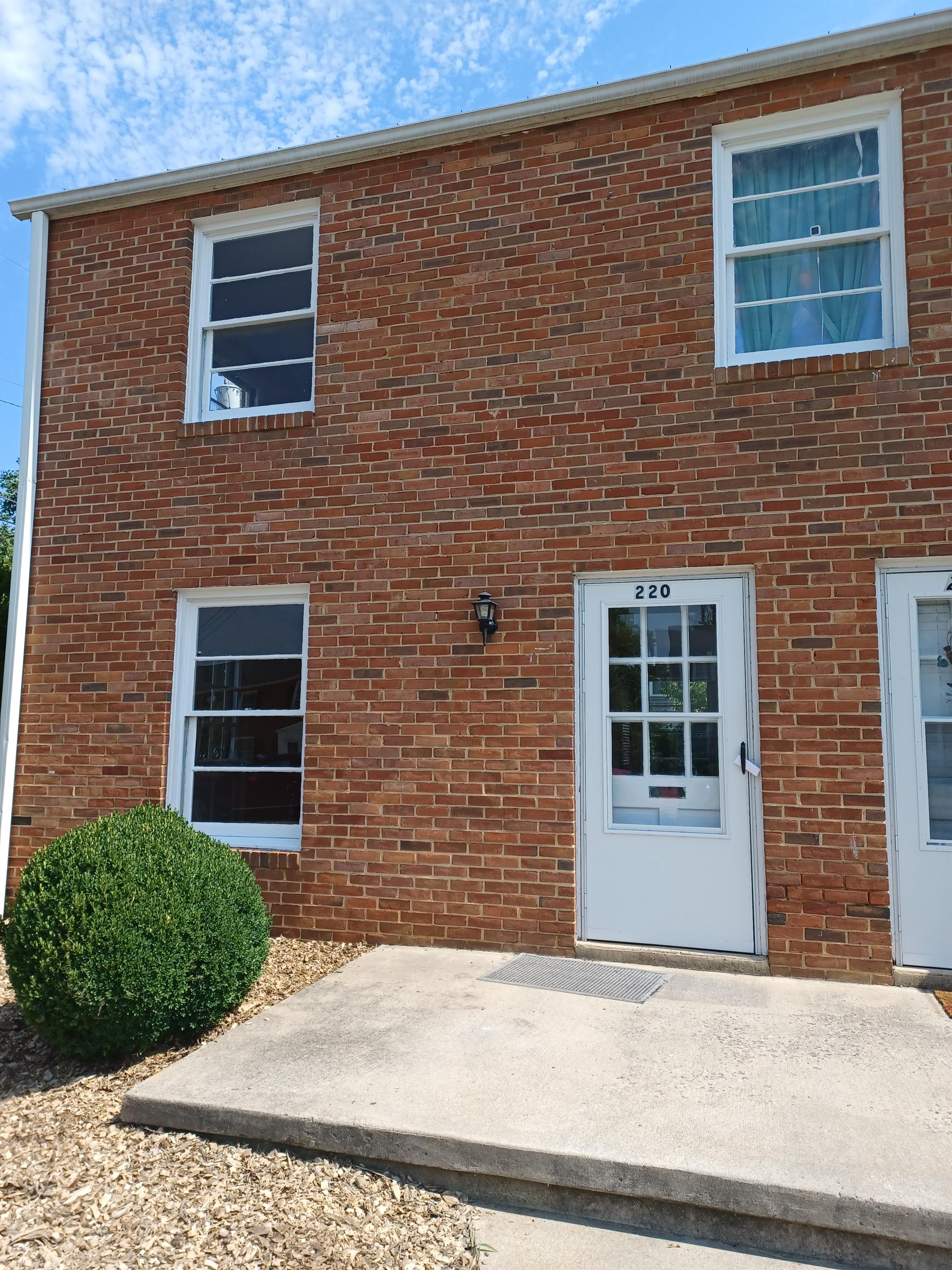 220 E. Whitlock Avenue - 1